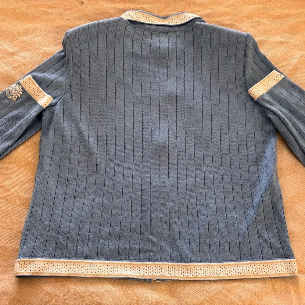 NWT Soft Blue Zip-Up Sweater with White and Tan Accents Sz L